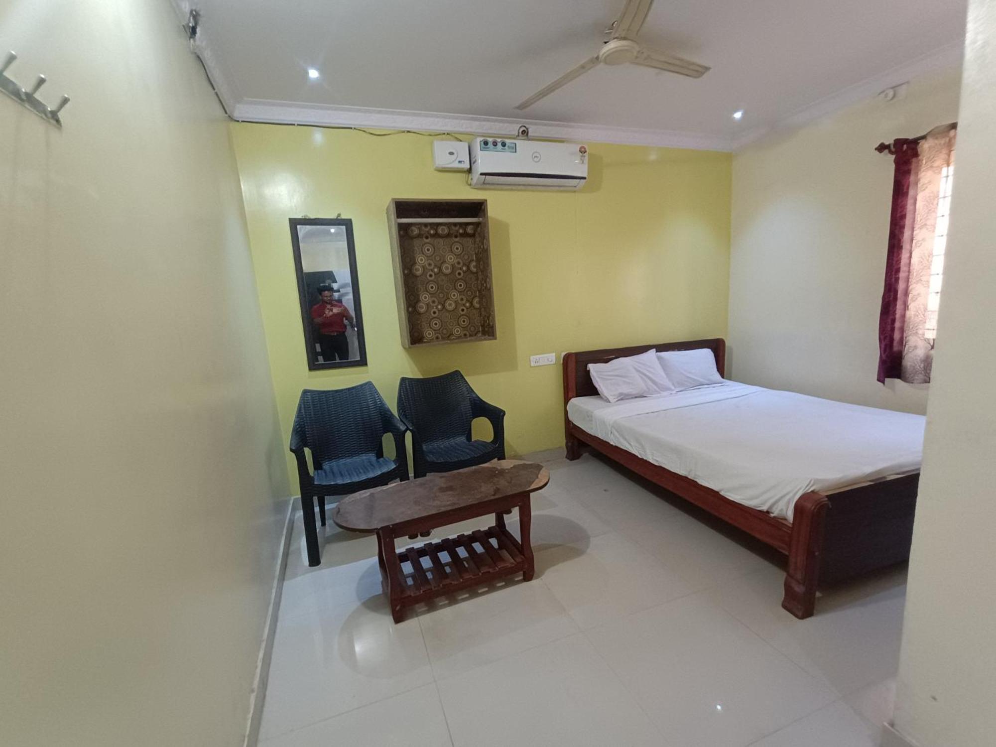 Hotel Malnad Grand Inn Kumbalgod Exterior photo