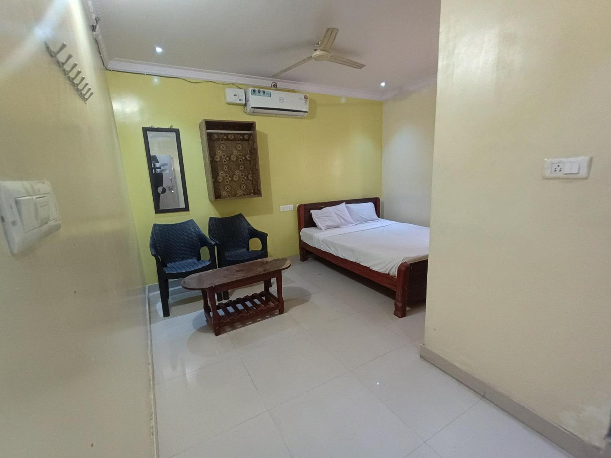 Hotel Malnad Grand Inn Kumbalgod Exterior photo
